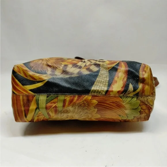 Salvatore Ferragamo Black Jungle Print Shoulder Bag - Picture 7 of 17